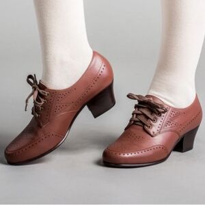 American Duchess 'Claire' Brown 1940's Oxfords Size 11